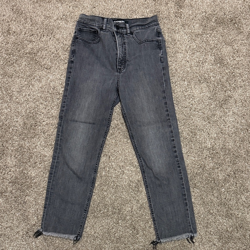 Express Super High Rise Mom Jean Dark Gray Wash Size 4